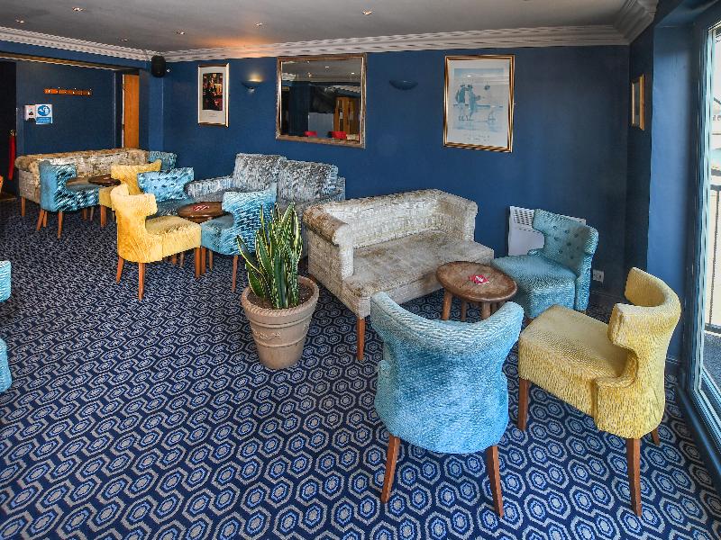 The Queens Hotel & Victoria Cloisters Apartments - Bar