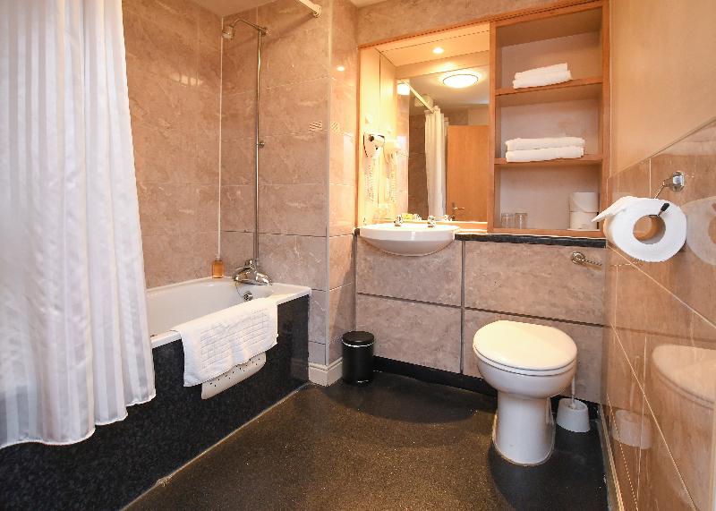 The Queens Hotel & Victoria Cloisters Apartments - Oda
