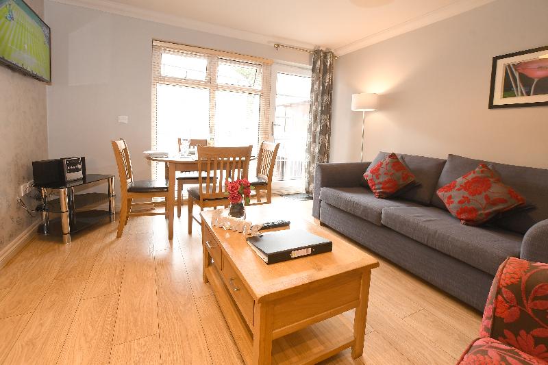 The Queens Hotel & Victoria Cloisters Apartments - Oda