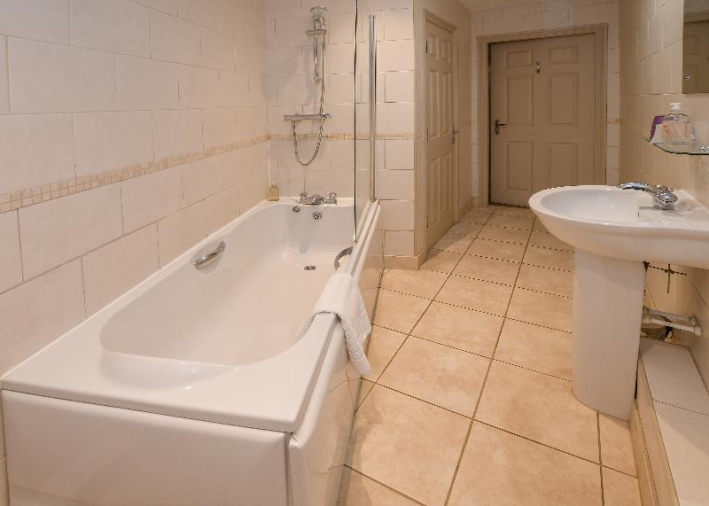 The Queens Hotel & Victoria Cloisters Apartments - Oda