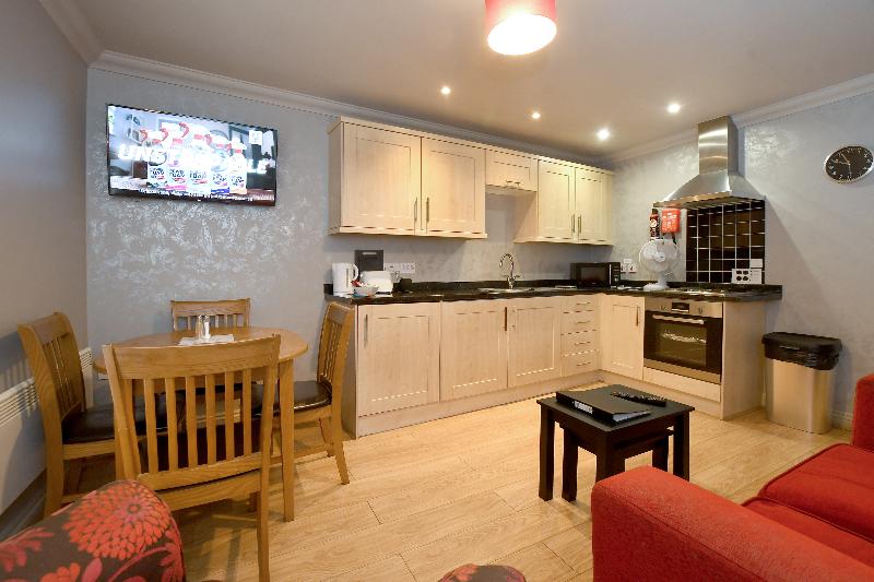 The Queens Hotel & Victoria Cloisters Apartments - Oda