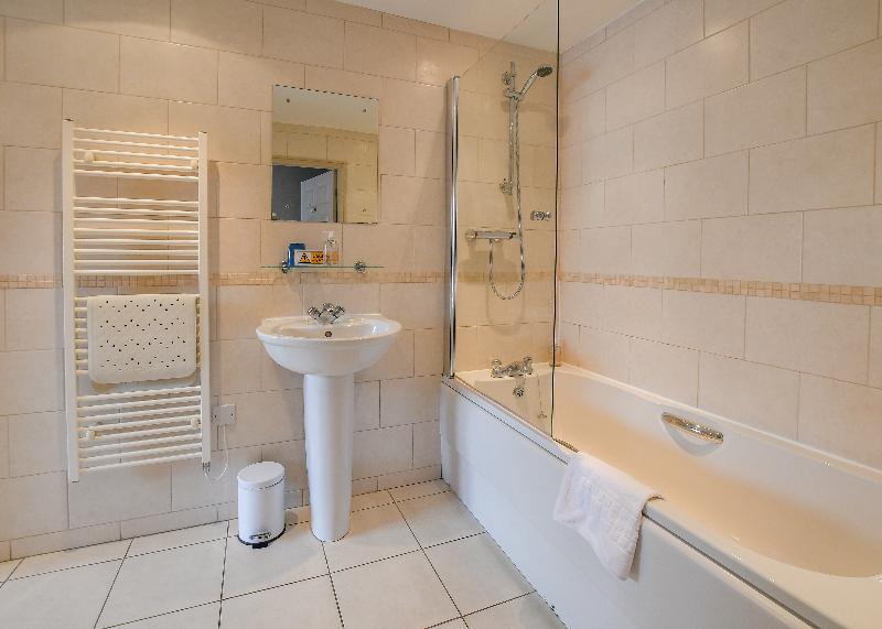 The Queens Hotel & Victoria Cloisters Apartments - Oda