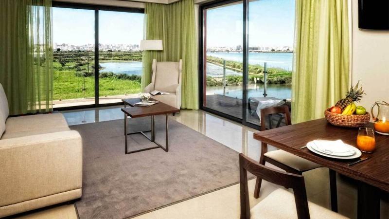 Agua Hotels Riverside - Oda