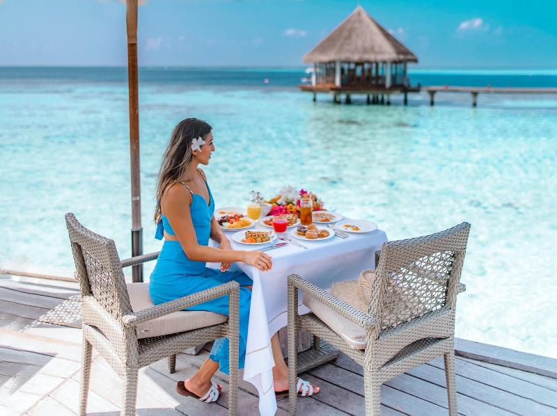 Hideaway Beach Resort and Spa Dhonakulhi Maldives - Restoran
