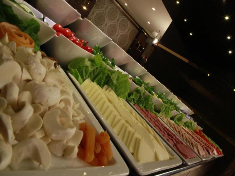 Mirilayon Hotel - Restoran