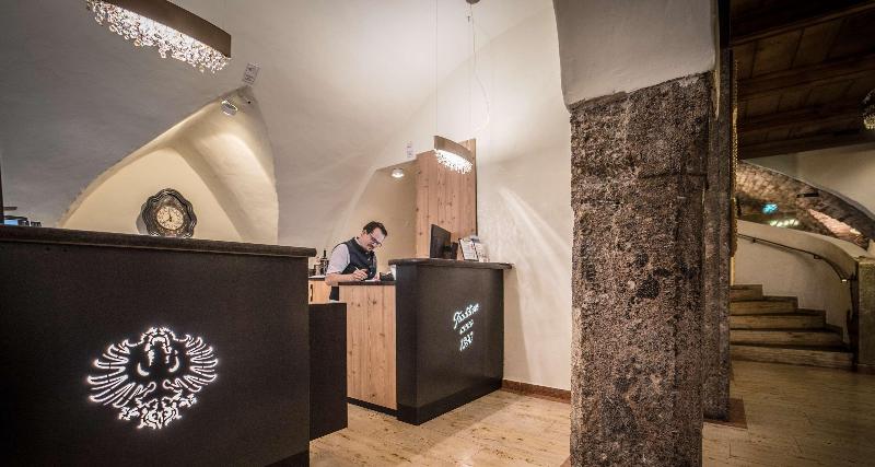 Hotel Goldener Adler, BW Signature Collection - Lobi