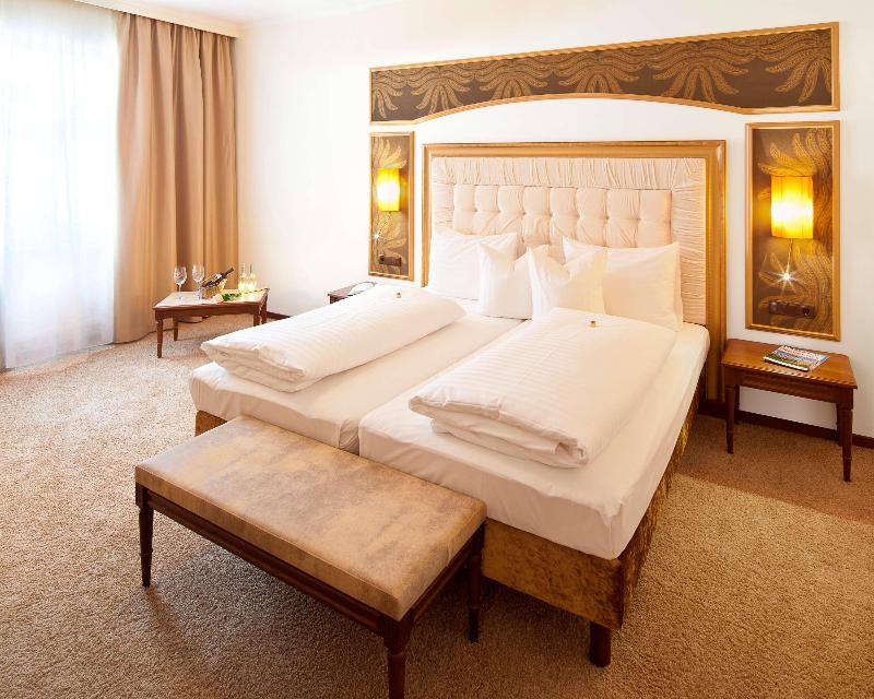 Hotel Goldener Adler, BW Signature Collection - Oda