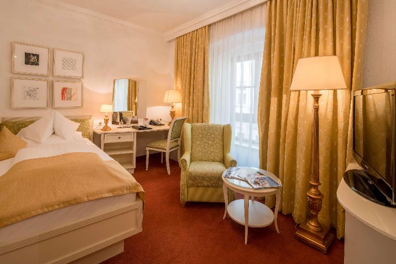 Hotel Goldener Adler, BW Signature Collection - Oda