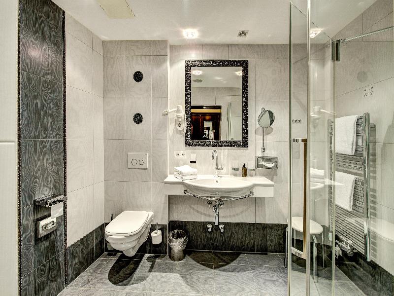 Hotel Goldener Adler, BW Signature Collection - Oda