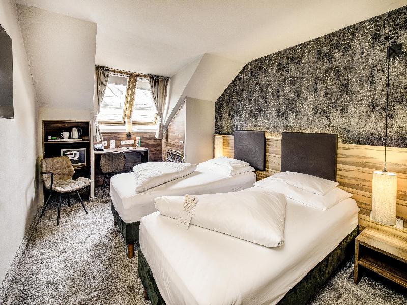 Hotel Goldener Adler, BW Signature Collection - Oda