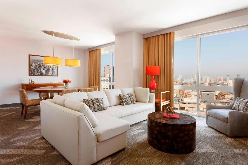 Sheraton Tribeca - Oda