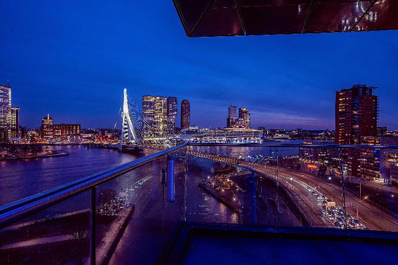 DoubleTree by Hilton Rotterdam Centre - Genel