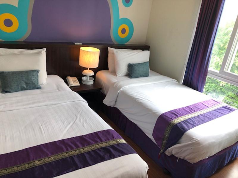 Sawasdee Hotel @ Sukhumvit Soi 8 - Oda