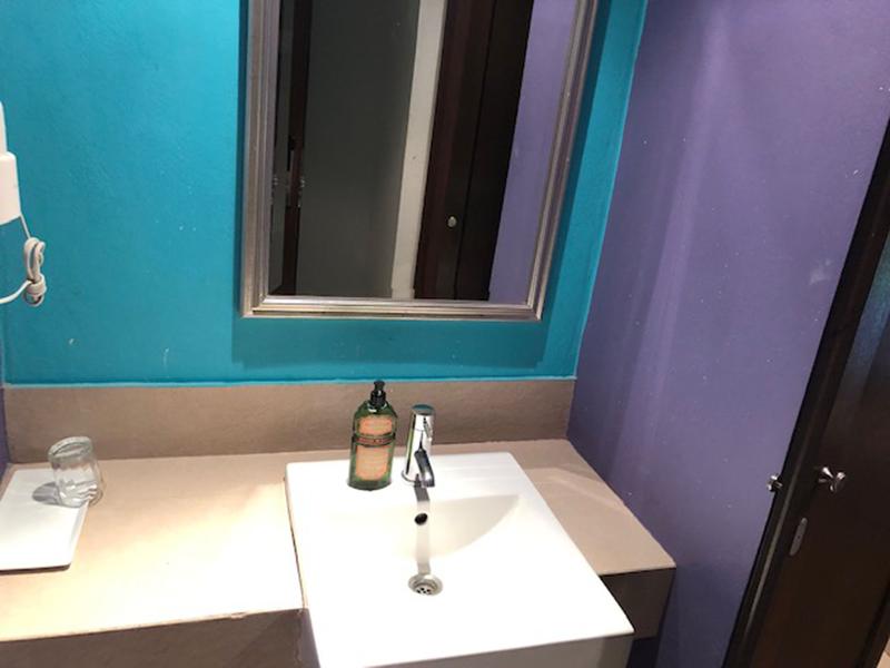 Sawasdee Hotel @ Sukhumvit Soi 8 - Oda