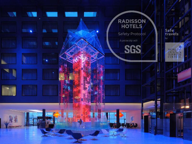 Radisson Blu Hotel, Zurich Airport - Lobi