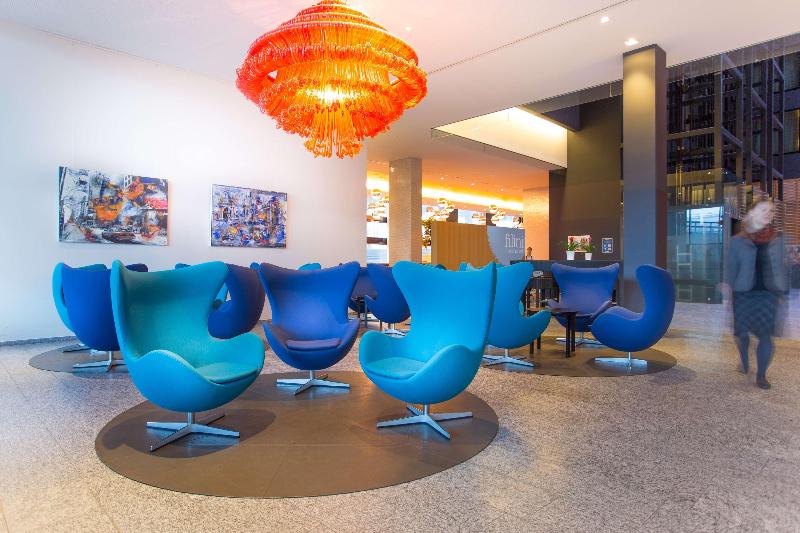 Radisson Blu Hotel, Zurich Airport - Lobi