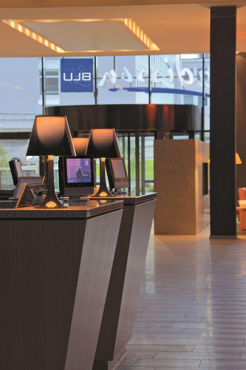 Radisson Blu Hotel, Zurich Airport - Lobi