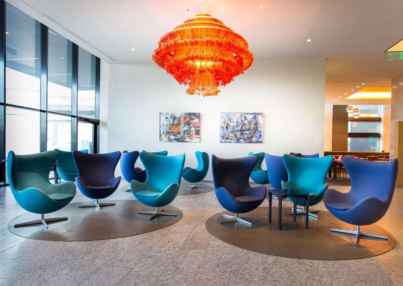 Radisson Blu Hotel, Zurich Airport - Lobi