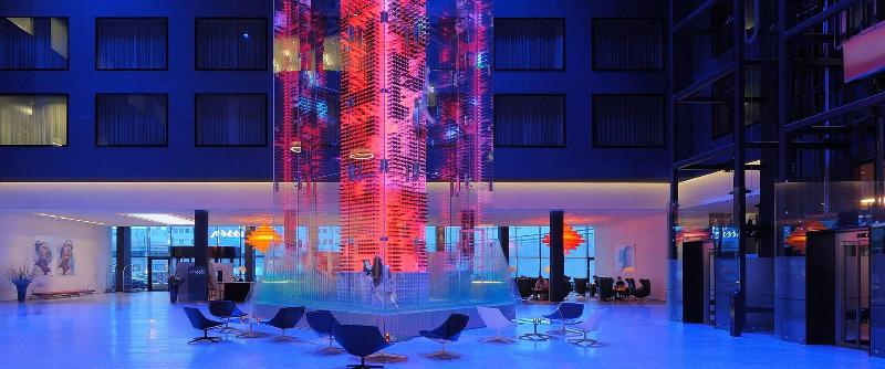 Radisson Blu Hotel, Zurich Airport - Lobi