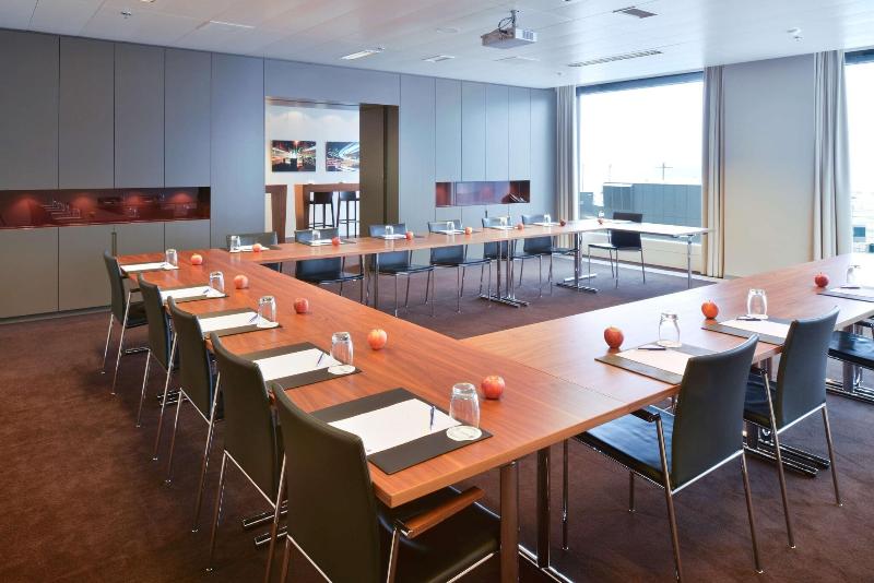 Radisson Blu Hotel, Zurich Airport - Toplantı