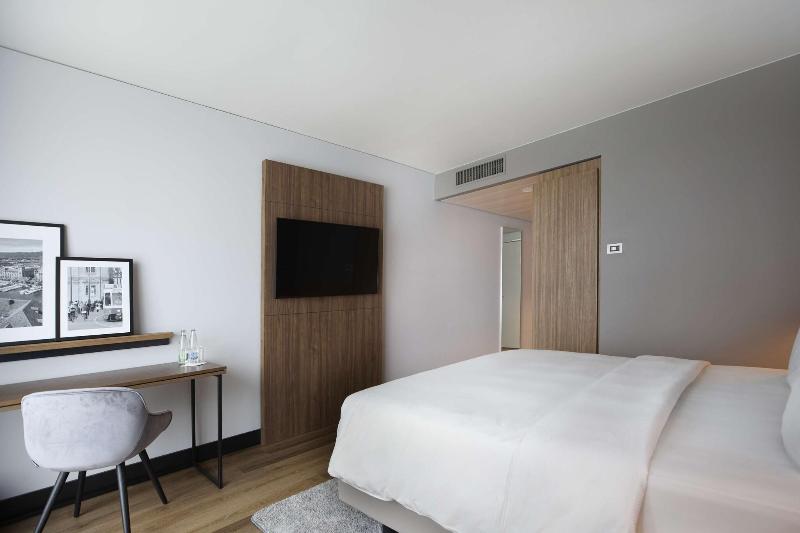 Radisson Blu Hotel, Zurich Airport - Oda