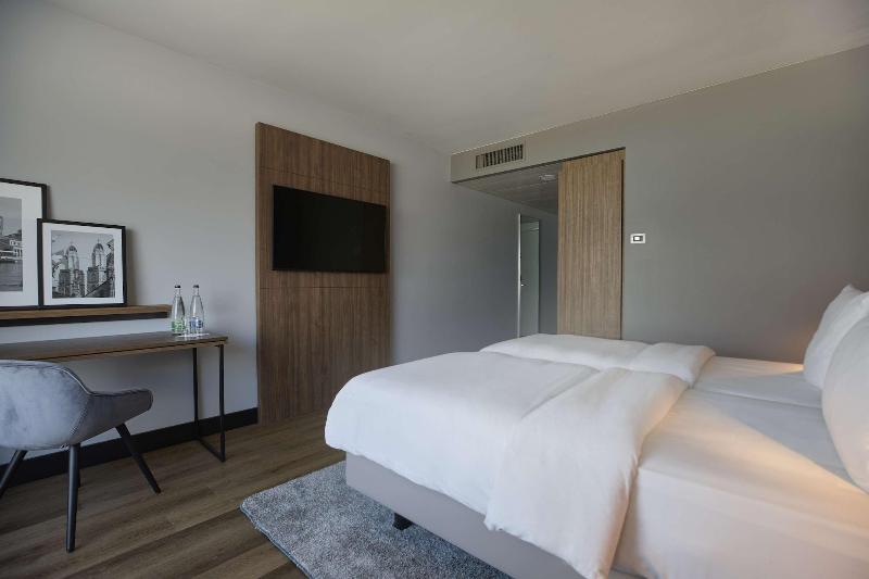 Radisson Blu Hotel, Zurich Airport - Oda