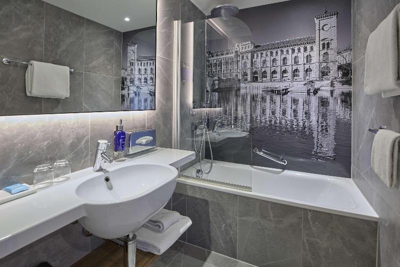 Radisson Blu Hotel, Zurich Airport - Oda