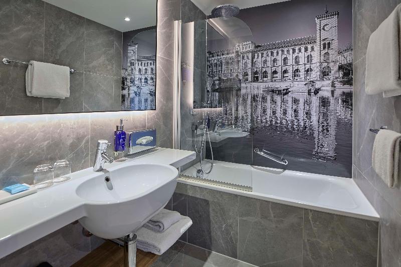 Radisson Blu Hotel, Zurich Airport - Oda