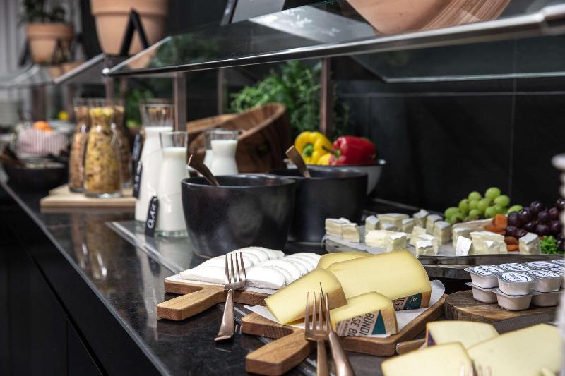 Radisson Blu Hotel, Zurich Airport - Restoran