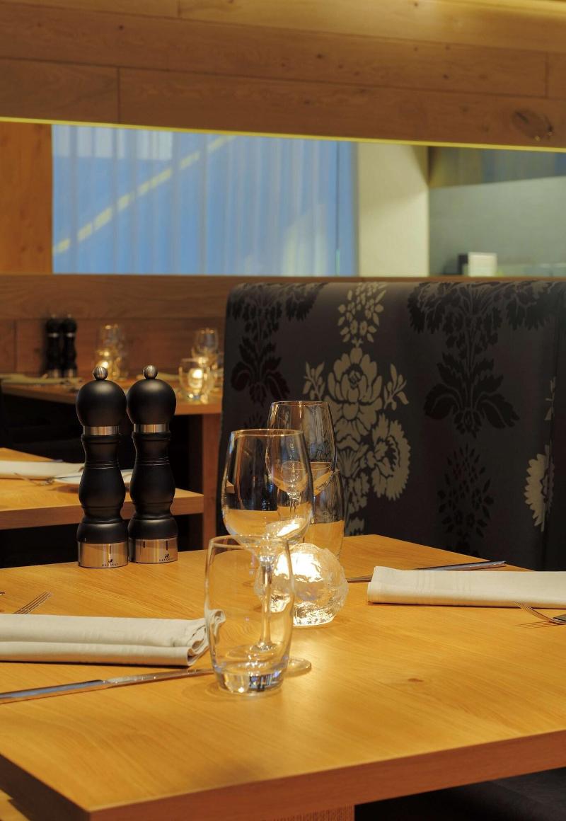 Radisson Blu Hotel, Zurich Airport - Restoran