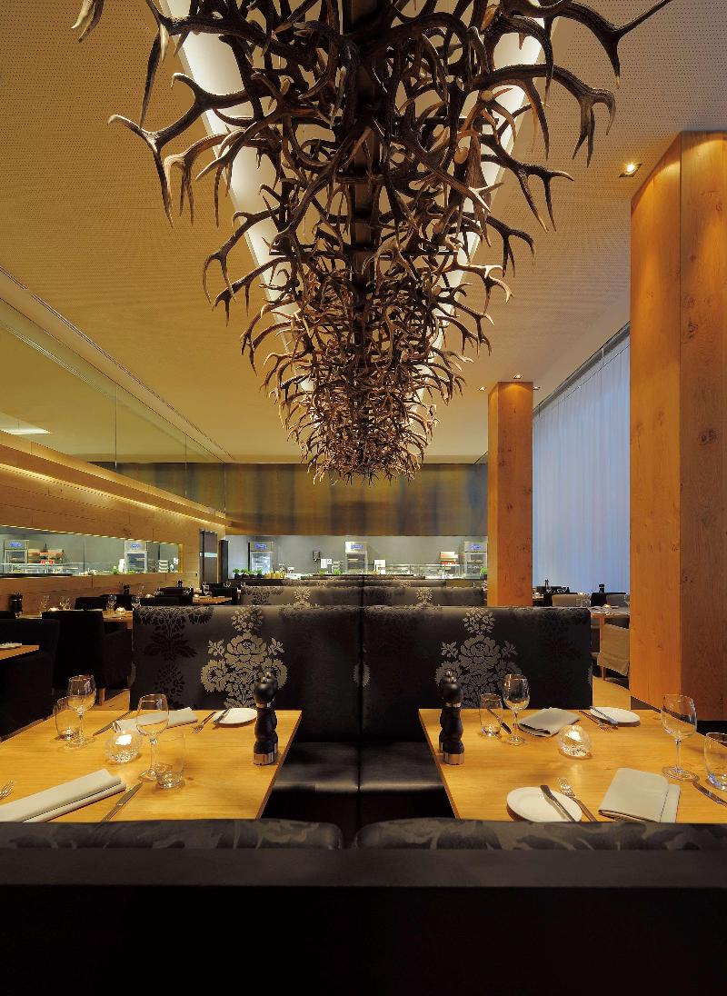 Radisson Blu Hotel, Zurich Airport - Restoran
