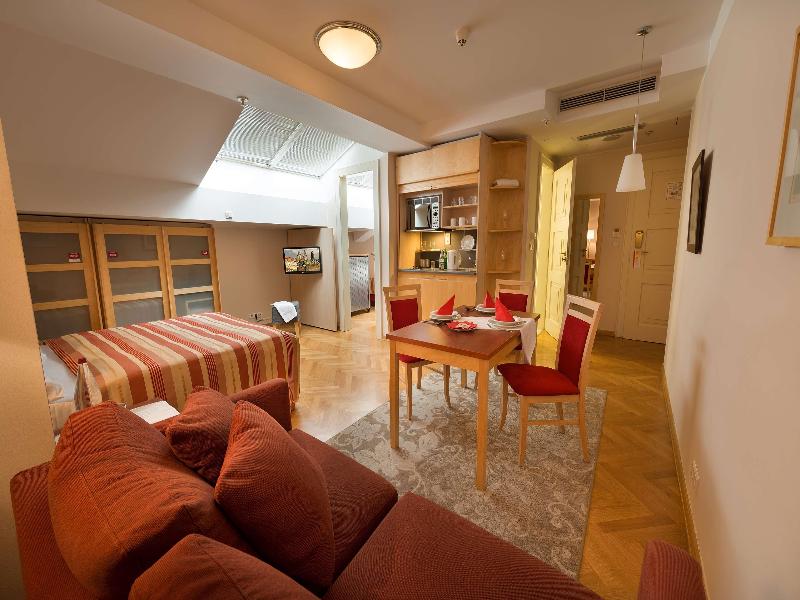EA Hotel Julis - Oda