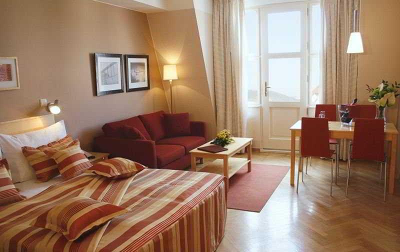 EA Hotel Julis - Oda