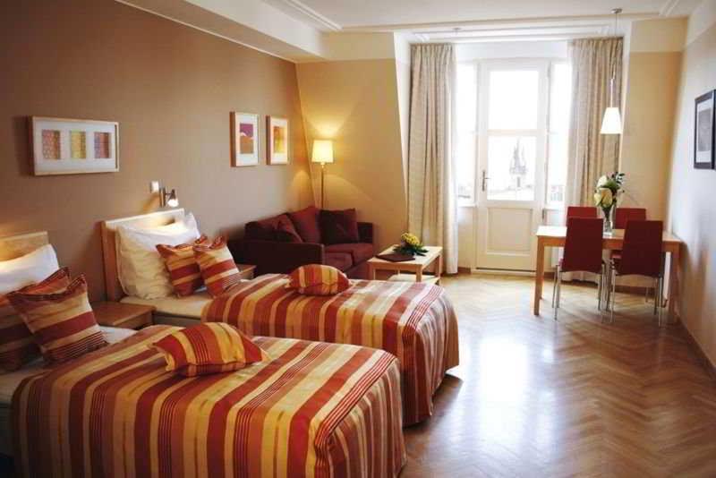 EA Hotel Julis - Oda