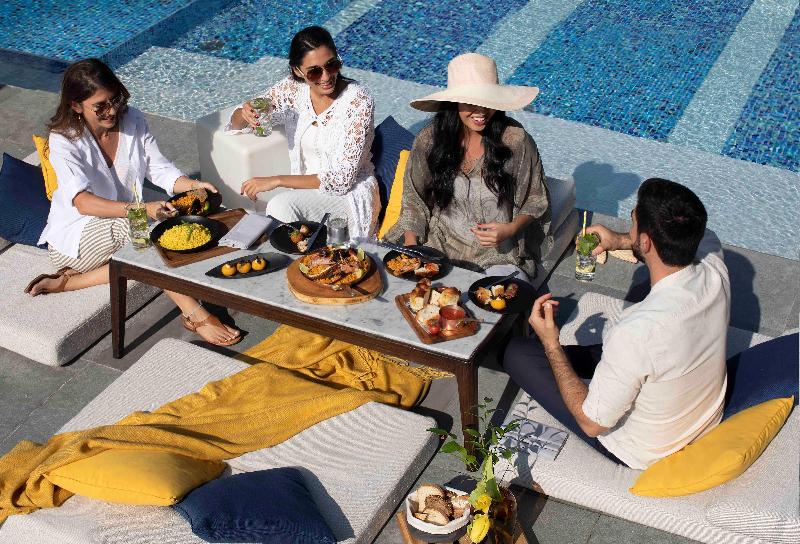 voco Dubai - an IHG Hotel - Havuz