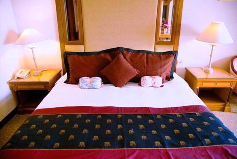 Diamond City Hotel - Genel