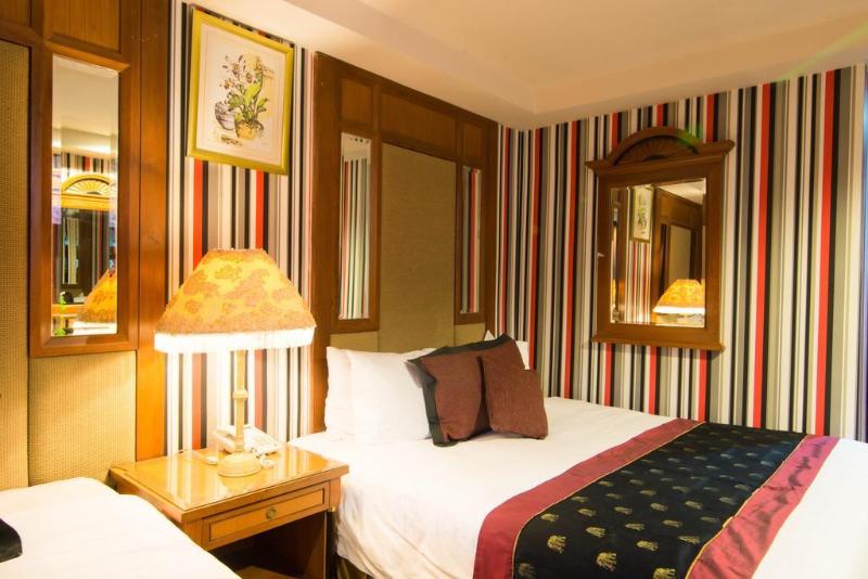 Diamond City Hotel - Genel