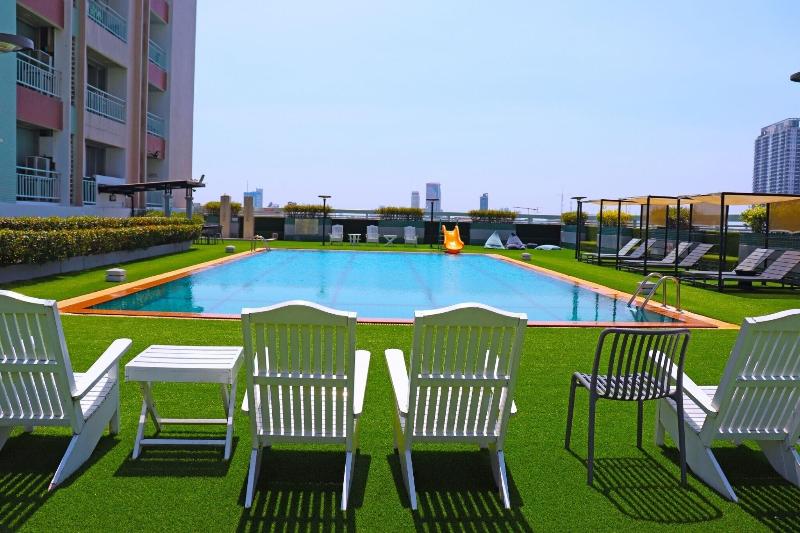 Evergreen Place Siam - Havuz