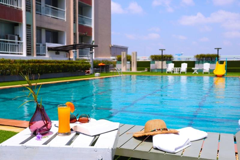 Evergreen Place Siam - Havuz