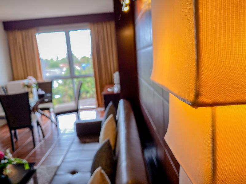 Sino House Phuket Hotel - Oda