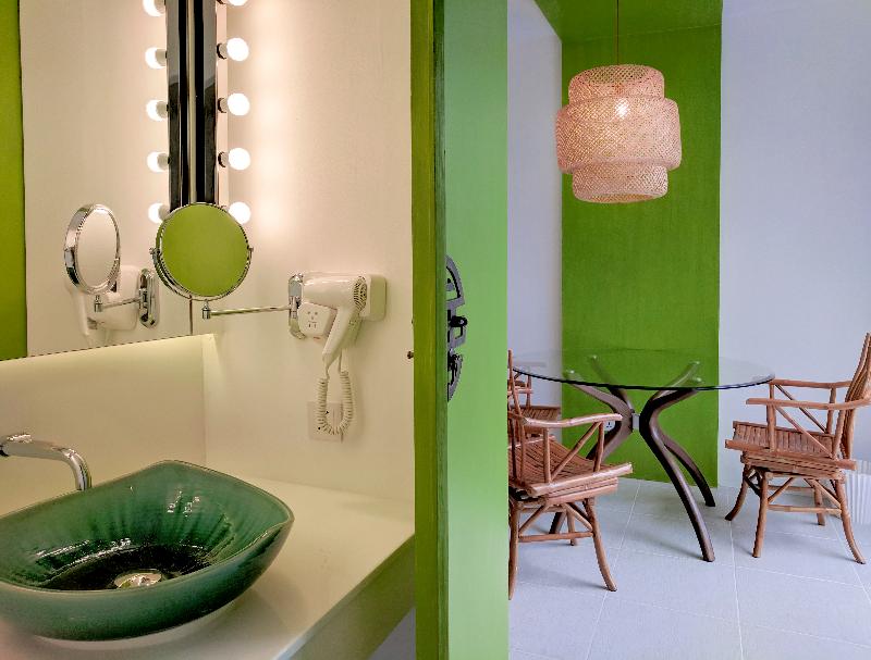 Sino House Phuket Hotel - Oda