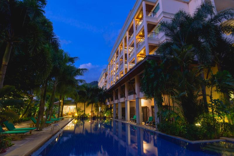 Thanthip Beach Resort - Havuz