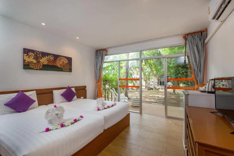 Phuket Sea Resort SHA by ZUZU - Oda