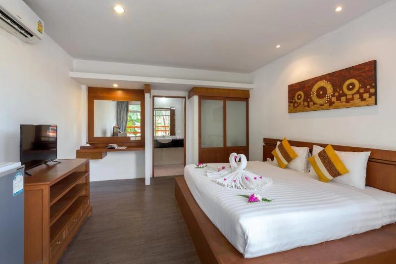 Phuket Sea Resort SHA by ZUZU - Oda