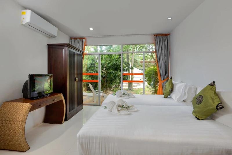 Phuket Sea Resort SHA by ZUZU - Oda