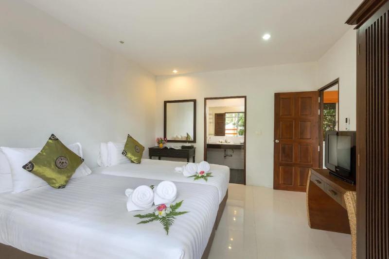 Phuket Sea Resort SHA by ZUZU - Oda