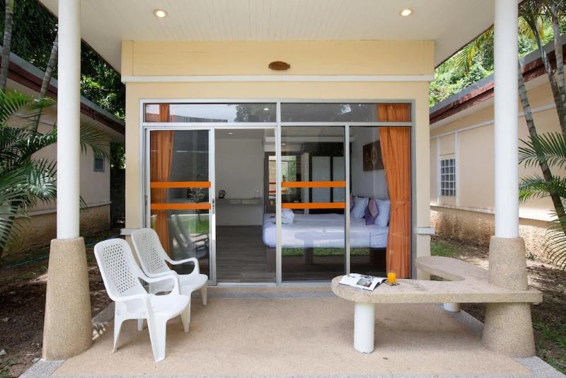 Phuket Sea Resort SHA by ZUZU - Oda