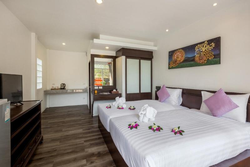 Phuket Sea Resort SHA by ZUZU - Oda