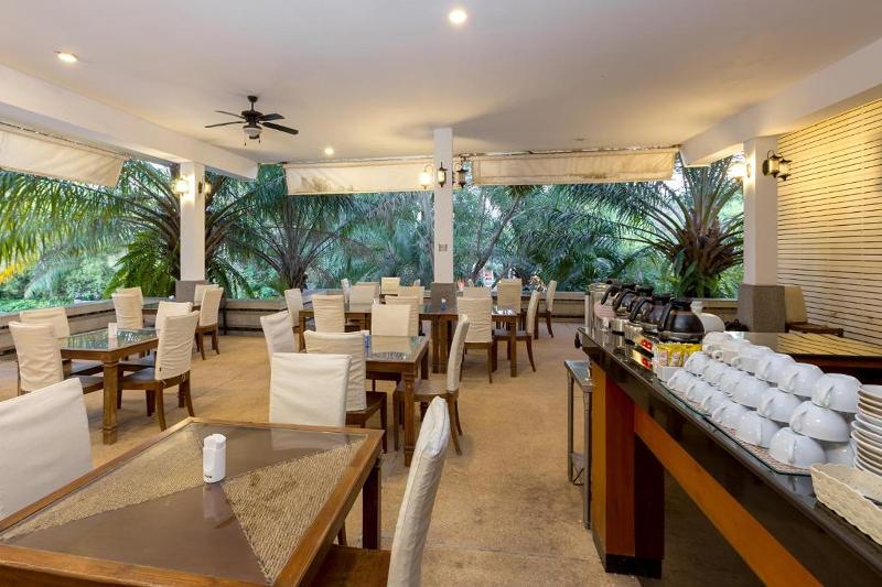 Phuket Sea Resort SHA by ZUZU - Restoran