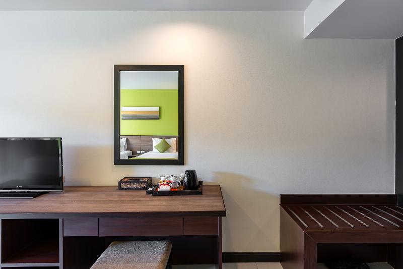 Kata Sea Breeze Resort - Oda